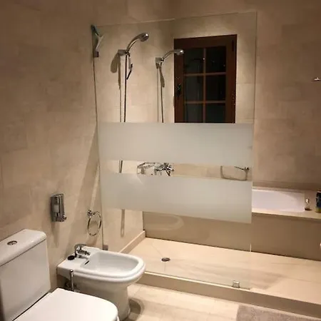 Stunning 5 Star Villa- 5 Mins Village Marina Playa Blanca (Lanzarote)