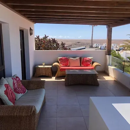 Villa Stunning 5 Star Villa- 5 Mins Village Marina